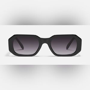 Quay sunglasses oversized glasses cat eye frames hyped up accessory box eye wear